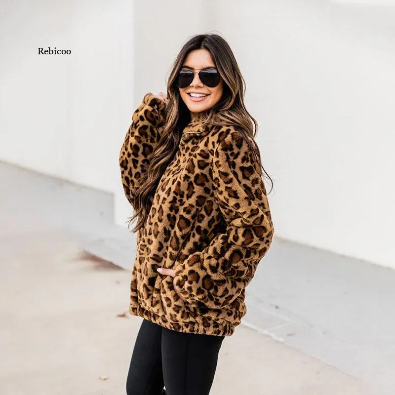 Turn-Down Collar Faux Fur Leopard Printed Jacket